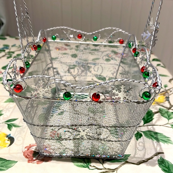 Sparkling Silver Wire Holiday Basket w Handle. Snowflakes, Green & Red Balls - Picture 5 of 9
